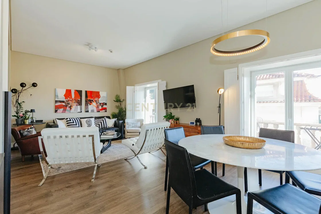 Dnevni boravak; prirodna svjetlost, moderan stil