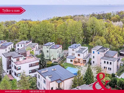 Haus und umgebung; blick