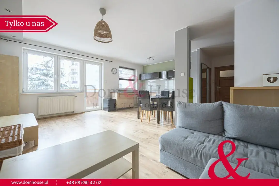 Wohnzimmer; blick, tageslicht, moderner stil