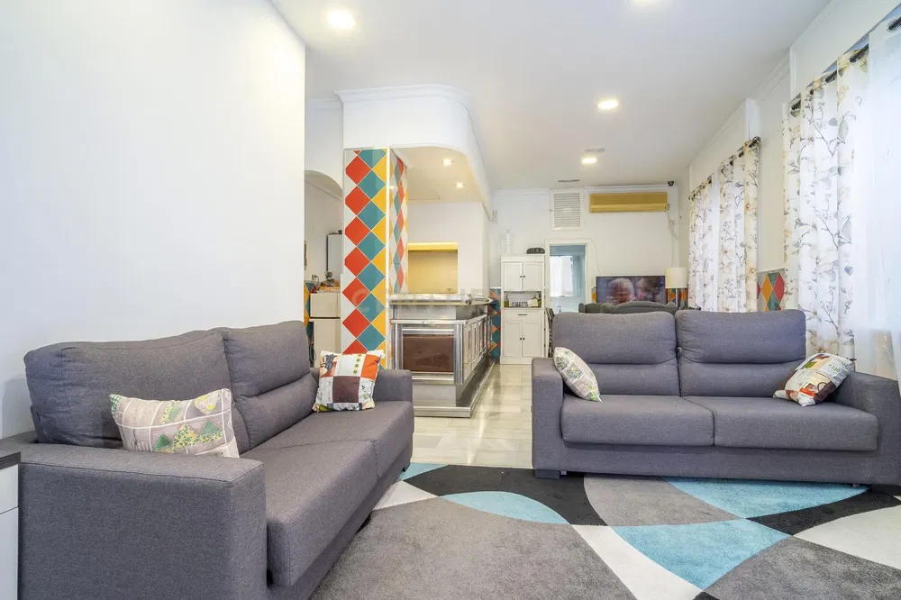 Obývací pokoj; přirozené světlo, moderní styl