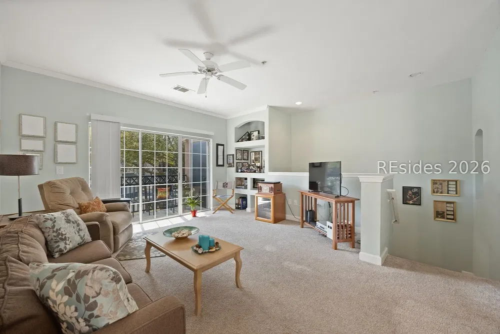 Obývačka; výhľad, prirodzené svetlo