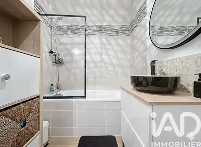 Badezimmer; renoviert, tageslicht