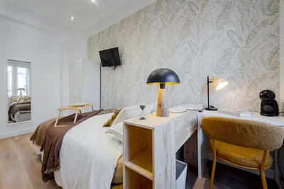 Schlafzimmer; tageslicht, moderner stil