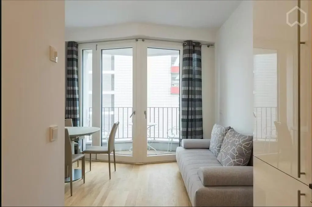 Woonkamer; uitzicht, natuurlijk licht