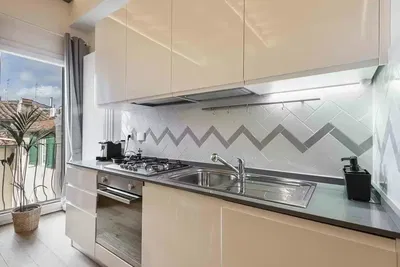 مطبخ; أجهزة المطبخ, إطلالة, ضوء طبيعي