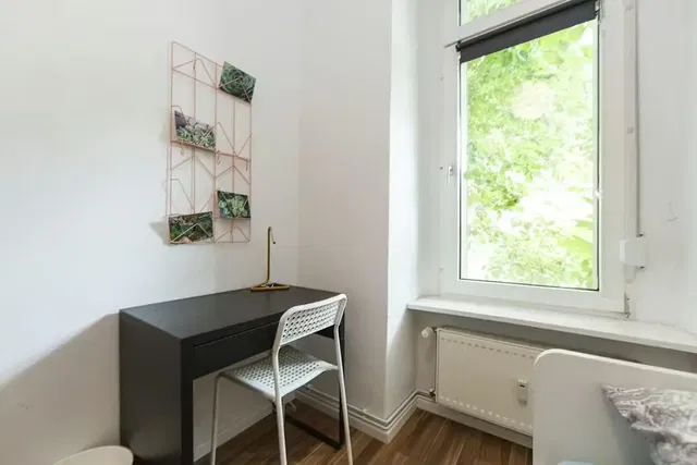 Sypialnia; widok, światło dzienne