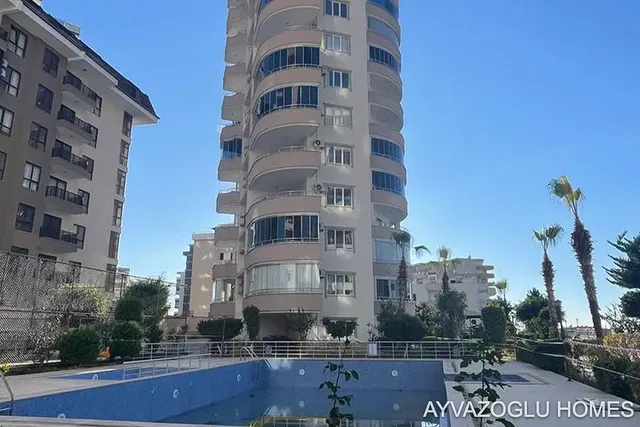 Kuća i okolina; pogled