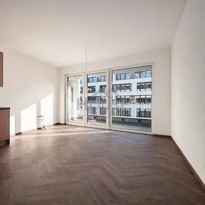 Wohnzimmer; blick, holzboden, tageslicht