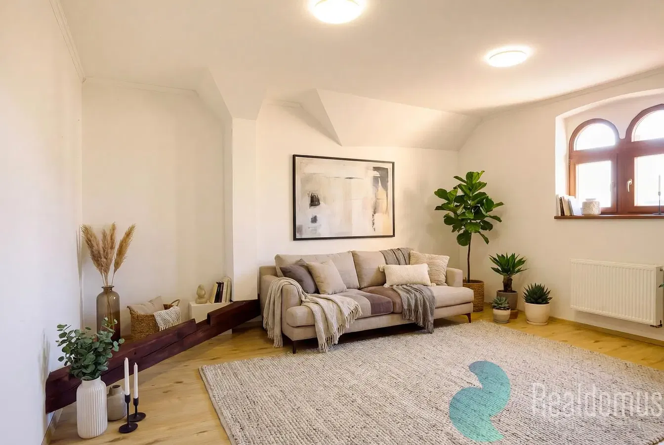 Wohnzimmer; tageslicht, holzboden, moderner stil