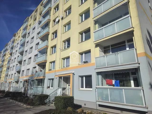 House and surroundings