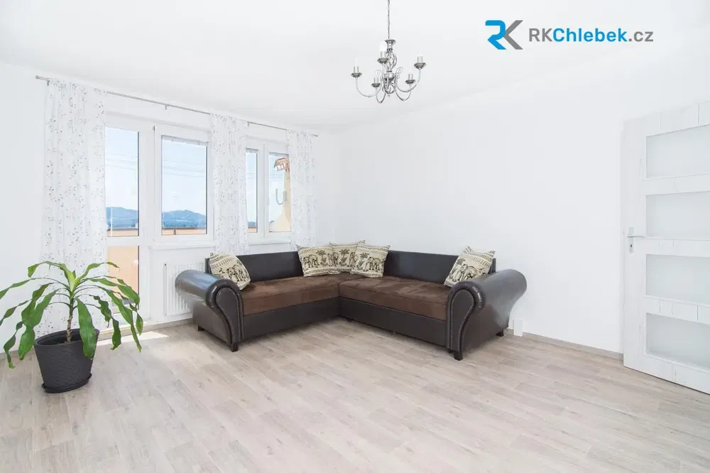 Obývačka; výhľad, prirodzené svetlo