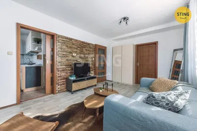 Obývačka; prirodzené svetlo, moderný štýl