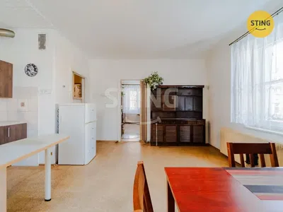 Kitchen; natural light, tile floor