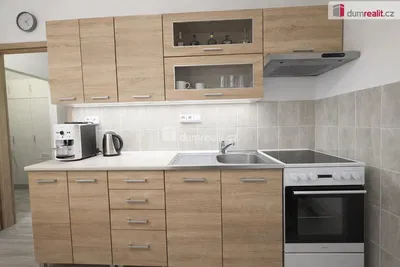 Küche; küchengeräte, renoviert, tageslicht