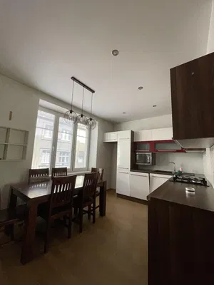 Küche; küchengeräte, tageslicht, moderner stil