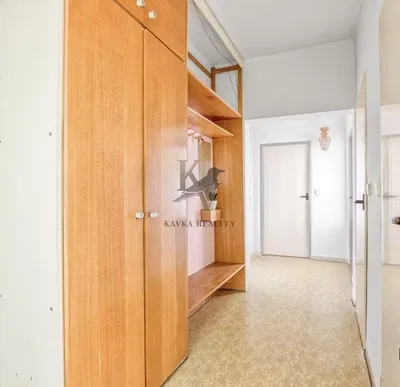 Vestiaire; parquet, rénové