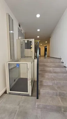 Sonstiges; fliesenboden