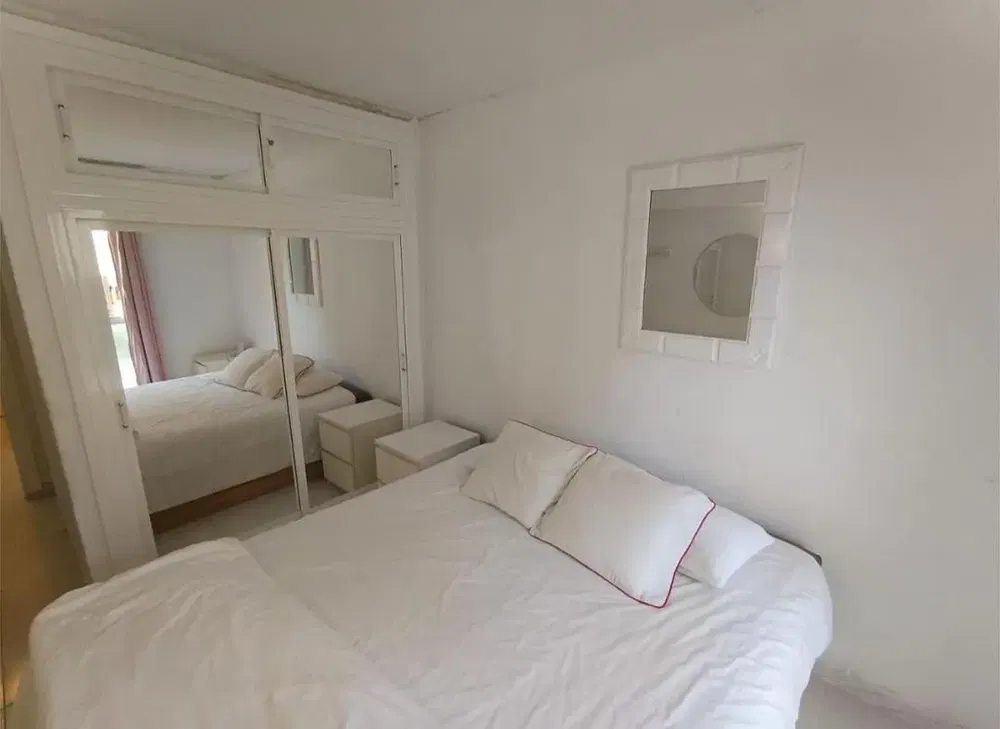 Dormitorio; luz natural, estilo moderno