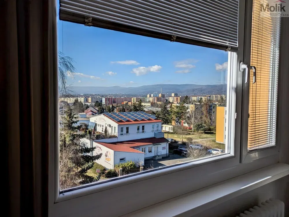 Oturma odası; manzara, doğal ışık