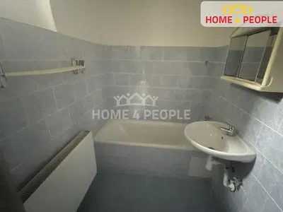 Badezimmer; fliesenboden, fliesenboden