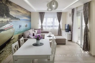 Wohnzimmer; blick, tageslicht, moderner stil