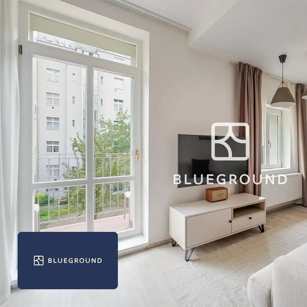 Wohnzimmer; blick, moderner stil, tageslicht