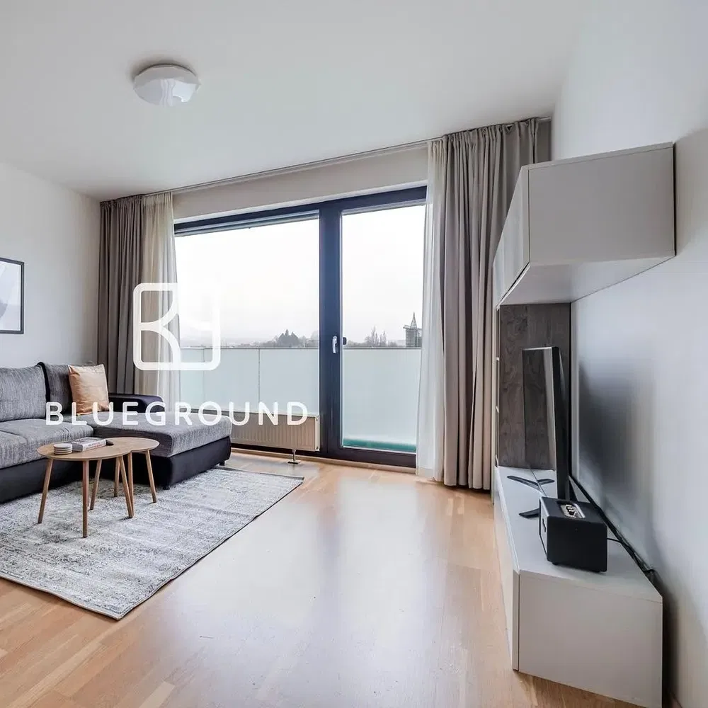 Wohnzimmer; blick, holzboden, tageslicht, moderner stil