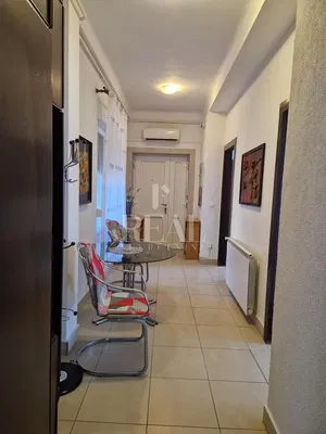 أخرى; أرضية من البلاط, ضوء طبيعي