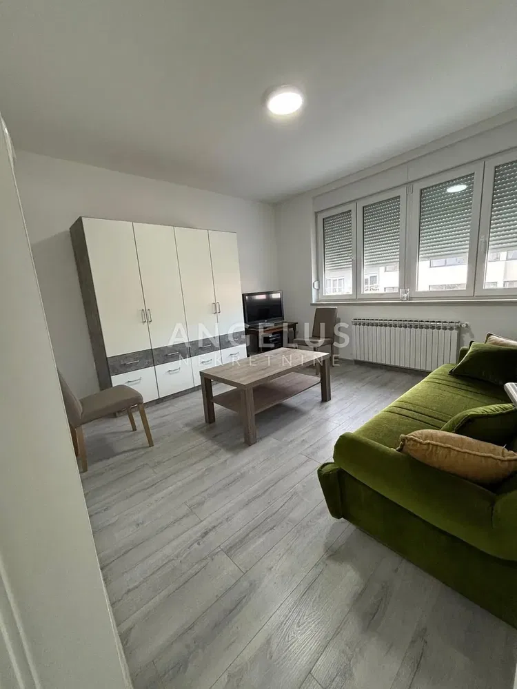 Wohnzimmer; tageslicht, moderner stil