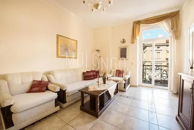 Dnevna soba; pogled, pločice, prirodno svjetlo