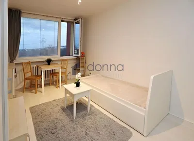 Bedroom; view, wood floor, natural light, modern style