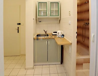 Kitchen; kitchen appliances, tile floor