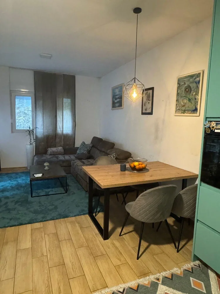 Wohnzimmer; tageslicht, moderner stil