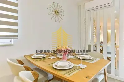 Salle à manger; style moderne, lumière naturelle