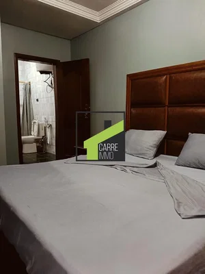 Camera da letto; luce naturale, necessita ristrutturazione
