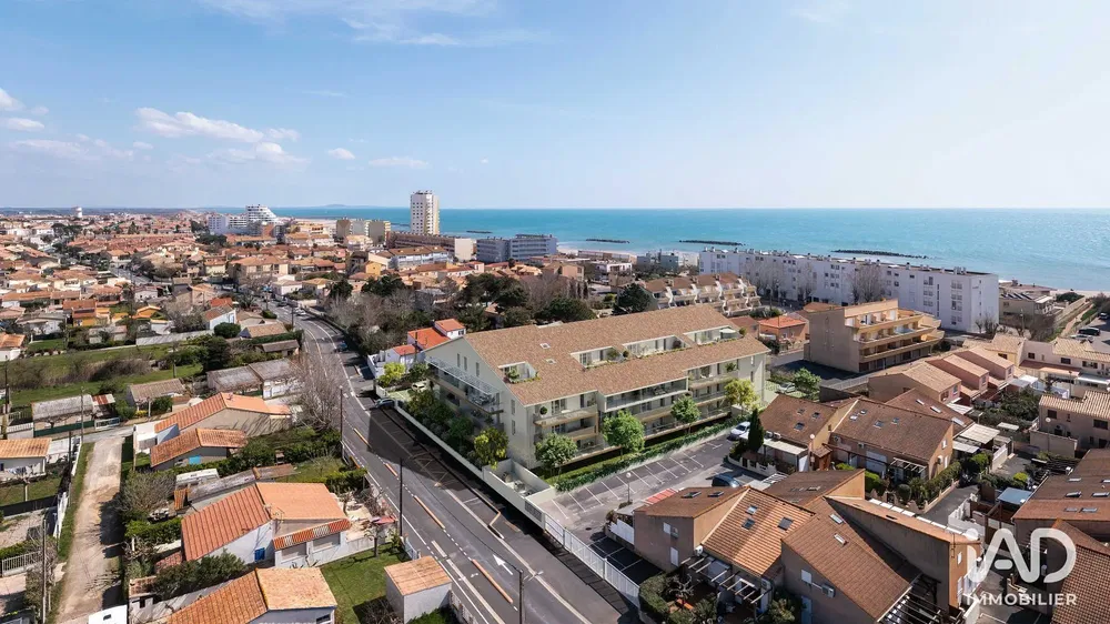 Maison et environs; vue