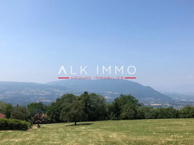 Haus und umgebung; blick