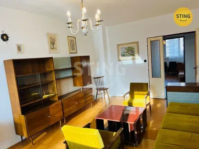 Wohnzimmer; moderner stil, holzboden, tageslicht