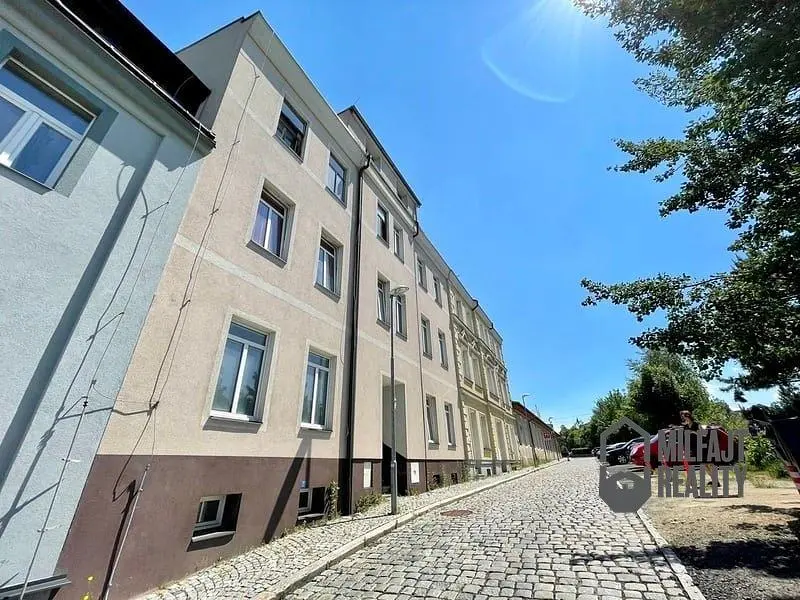 Haus und umgebung; blick