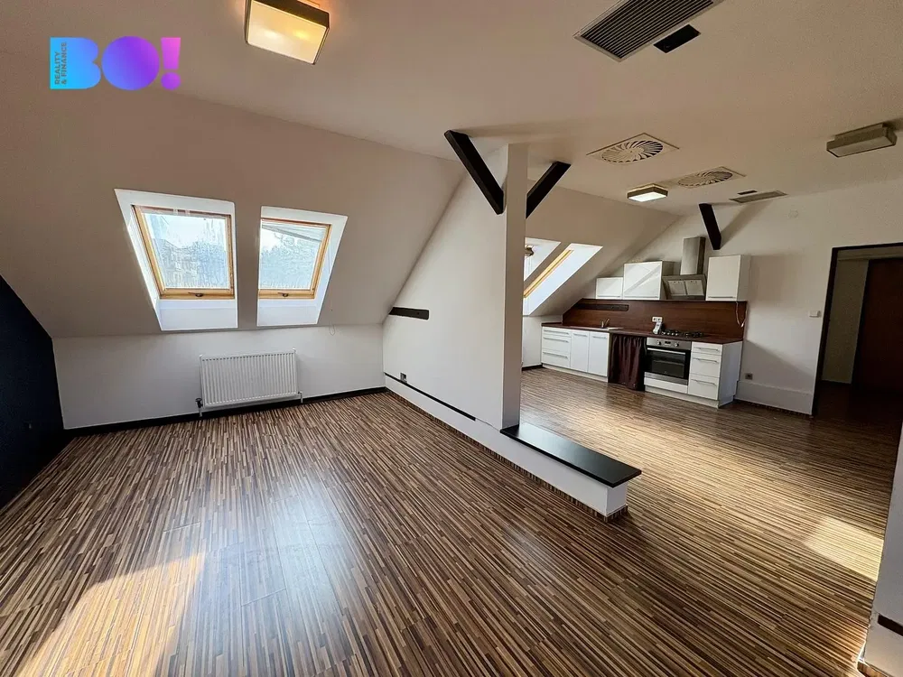 Küche; holzboden, tageslicht, küchengeräte