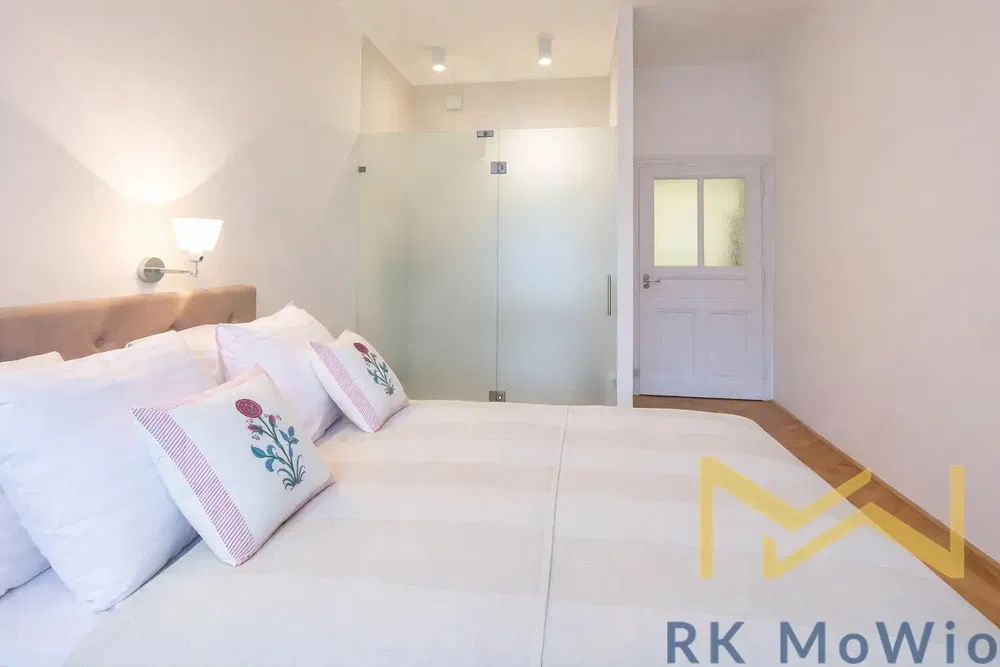 Sypialnia; światło dzienne, styl nowoczesny