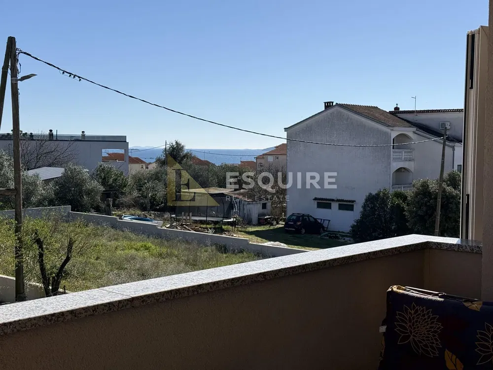 Балкон; поглед