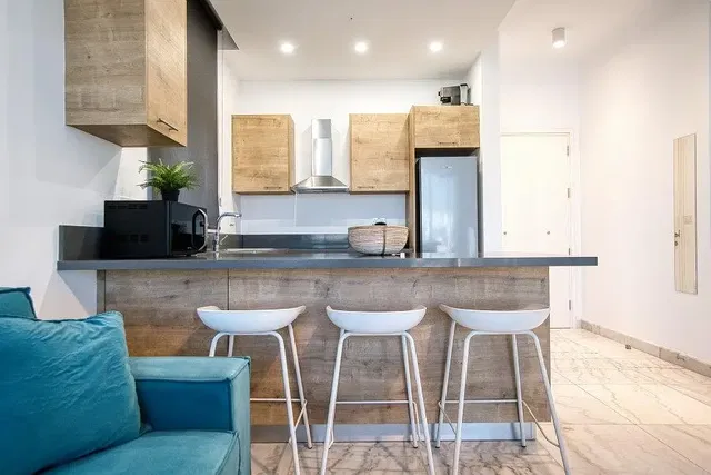 Cucina; elettrodomestici, luce naturale