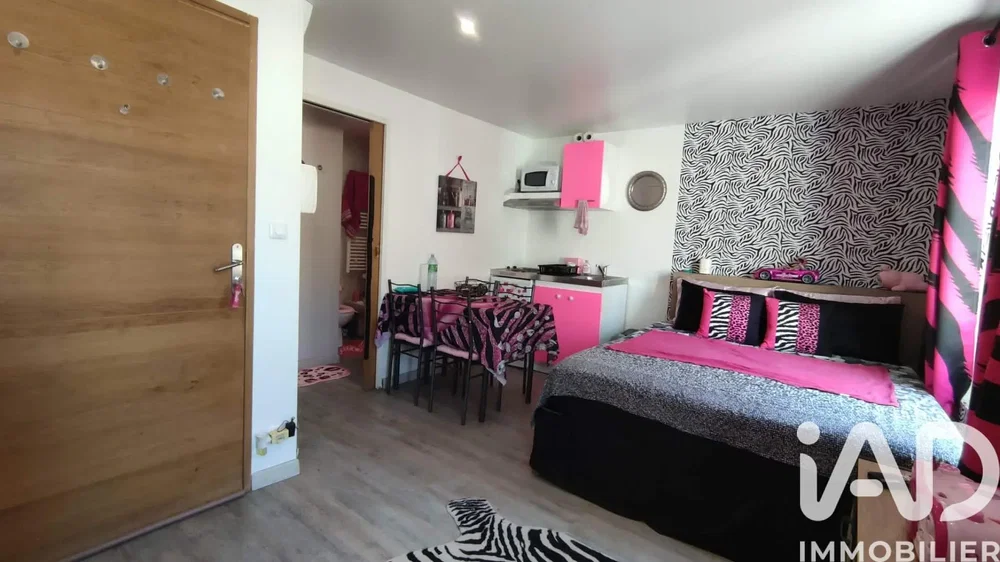 Спаваћа соба; рустикални стил