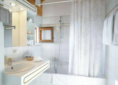 Badezimmer; tageslicht, renoviert