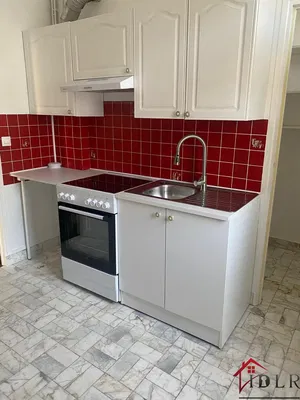 Küche; küchengeräte, fliesenboden