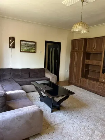 Obývací pokoj; přirozené světlo, moderní styl