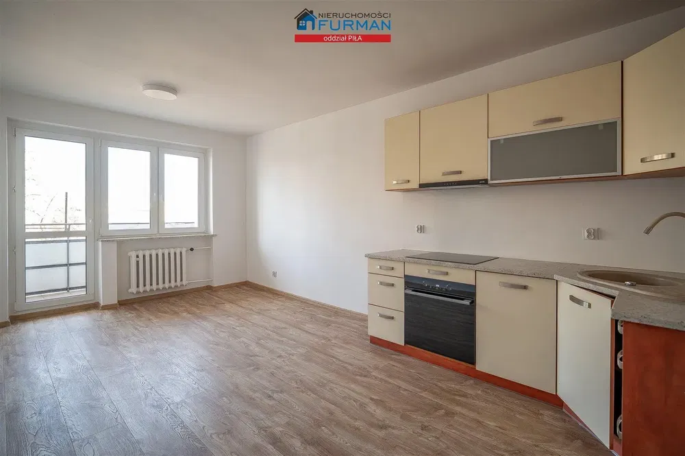 Küche; küchengeräte, tageslicht