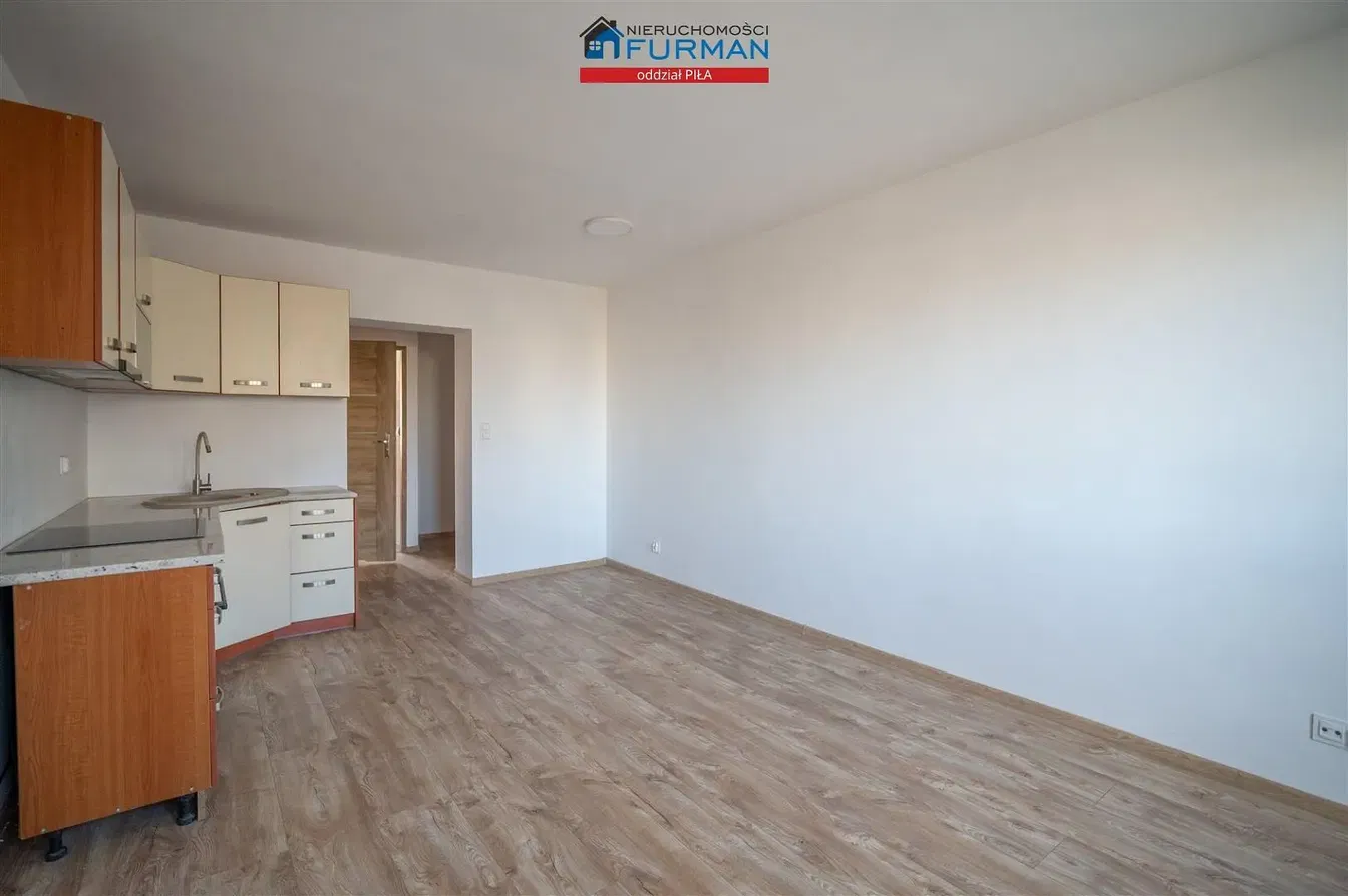 Küche; renoviert, fliesenboden