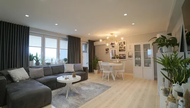 Wohnzimmer; tageslicht, moderner stil